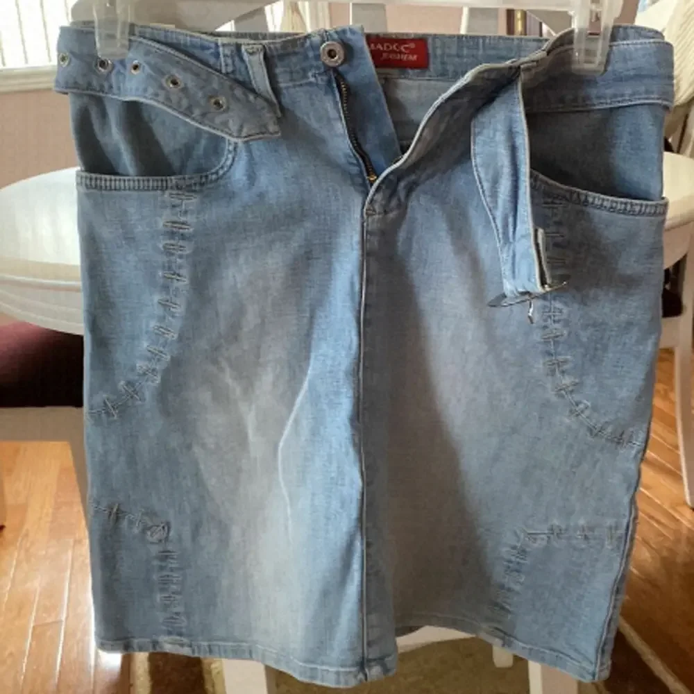 Madoc 90’s Y2K Denim Mini Skirt Light Wash Made In Europe Sz S - Picture 2 of 13